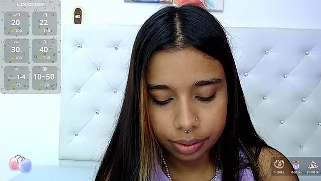 Snapshot of sweetebony_33 chatting on October 8, 2025, 4:10 am sweetebony 33 online show from October 8, 2025, 4:10 am