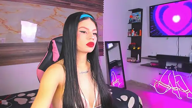 Snapshot of Cloe_roouse chatting on October 30, 2025, 7:25 pm Cloe roouse online show from October 30, 2025, 7:25 pm