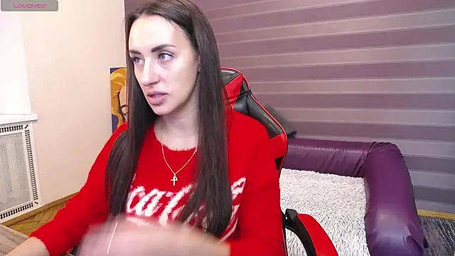 JenniferStone online show from October 26, 2025, 8:09 am