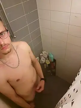 Snapshot of luckyluuk25 chatting on October 7, 2025, 6:16 pm luckyluuk25 online show from October 7, 2025, 6:16 pm