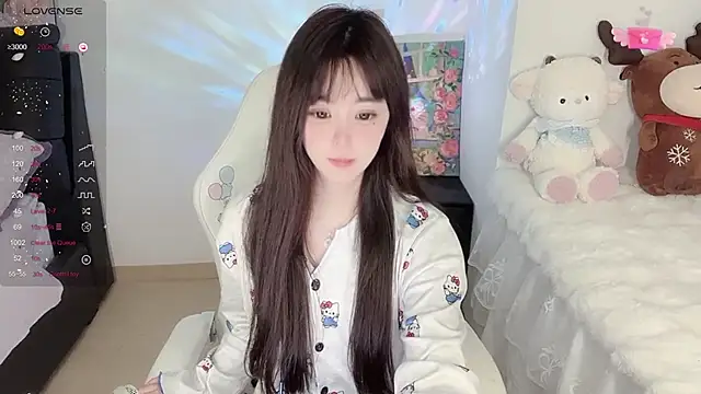 Milla-z online show from October 3, 2025, 4:04 pm