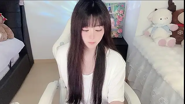 Snapshot of Milla-z chatting on March 12, 2026, 10:43 am Milla-z online show from March 12, 2026, 10:43 am