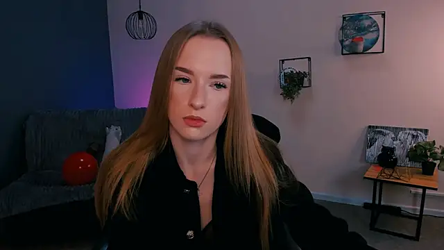 Snapshot of doll_vey chatting on February 28, 2025, 3:37 pm doll vey online show from February 28, 2025, 3:37 pm