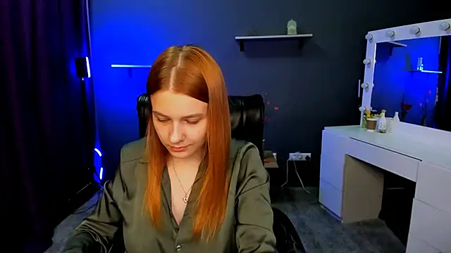 Snapshot of doll_vey chatting on March 6, 2025, 1:14 pm doll vey online show from March 6, 2025, 1:14 pm