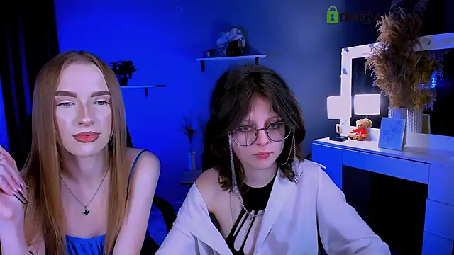 Snapshot of doll_vey chatting on September 29, 2025, 7:51 pm doll vey online show from September 29, 2025, 7:51 pm