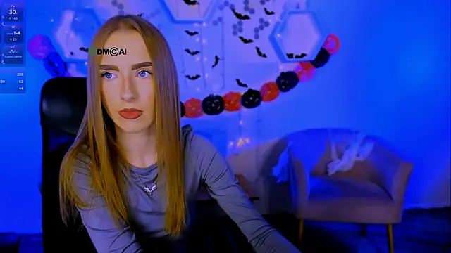 Snapshot of doll_vey chatting on November 4, 2025, 12:43 am doll vey online show from November 4, 2025, 12:43 am