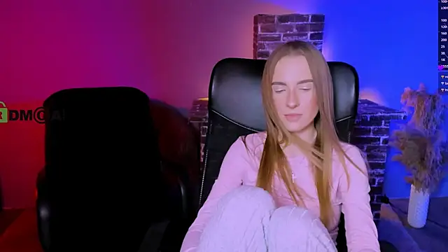 Snapshot of doll_vey chatting on January 8, 2026, 1:52 am doll vey online show from January 8, 2026, 1:52 am