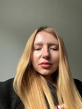 EvaBrooklyn online show from March 2, 2025, 11:29 am