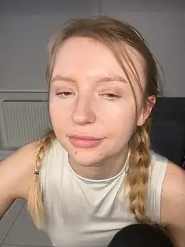 EvaBrooklyn online show from March 14, 2025, 8:49 pm