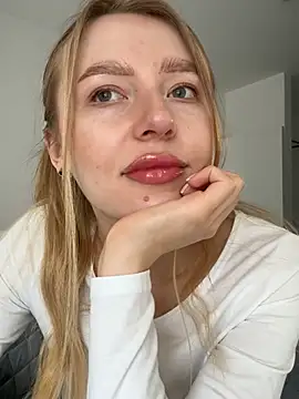 EvaBrooklyn online show from March 16, 2025, 6:31 am