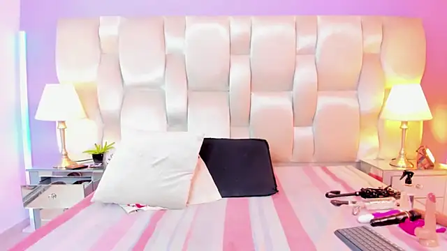 megan loviitz online show from April 15, 2026, 12:23 pm