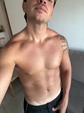 Snapshot of shuki0101 chatting on March 16, 2026, 7:40 pm shuki0101 online show from March 16, 2026, 7:40 pm