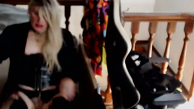 emmex671 online show from September 30, 2025, 6:51 am