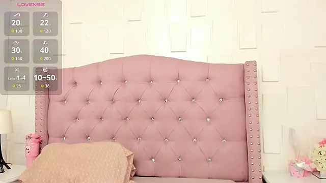 RitaGibsonn online show from November 20, 2025, 7:35 pm