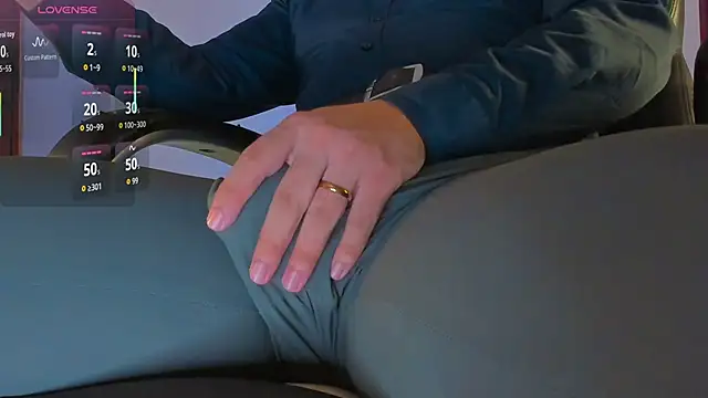 MxsterJohn online show from March 30, 2026, 4:46 am