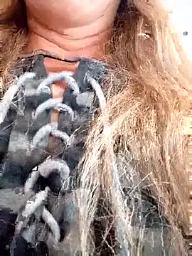 wetnwildforyou online show from September 20, 2025, 4:52 pm