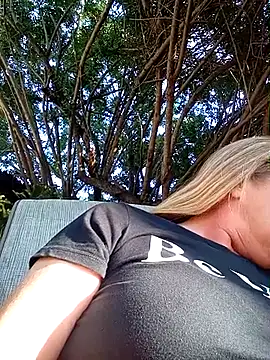 wetnwildforyou online show from November 21, 2025, 9:02 pm