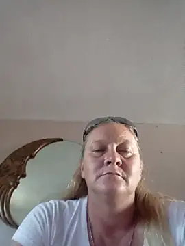 wetnwildforyou online show from November 22, 2025, 9:03 pm