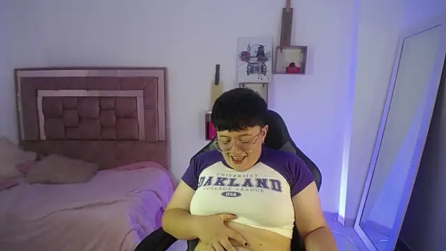 safyka online show from February 13, 2026, 2:29 am