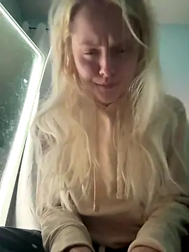 sluttypumpkin online show from September 19, 2025, 3:08 am