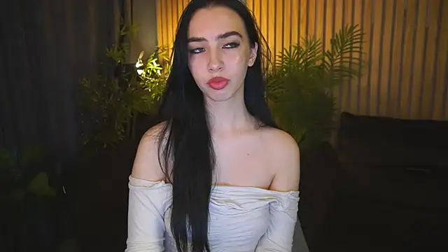 Snapshot of WildKittenX_ chatting on October 21, 2025, 6:03 am WildKittenX online show from October 21, 2025, 6:03 am