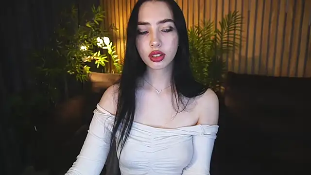 Snapshot of WildKittenX_ chatting on October 27, 2025, 6:39 am WildKittenX online show from October 27, 2025, 6:39 am