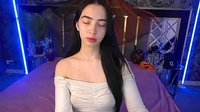 Snapshot of WildKittenX_ chatting on October 29, 2025, 6:48 am WildKittenX online show from October 29, 2025, 6:48 am