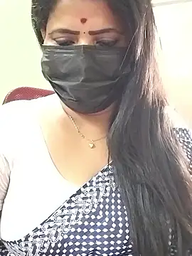 Snapshot of abinaya26 chatting on February 25, 2026, 2:32 am abinaya26 online show from February 25, 2026, 2:32 am