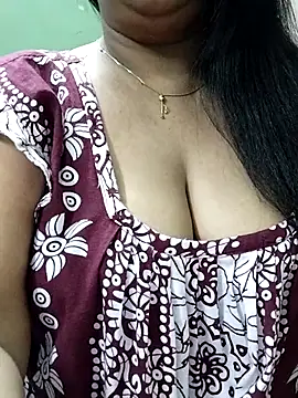 Snapshot of abinaya26 chatting on February 28, 2026, 5:14 pm abinaya26 online show from February 28, 2026, 5:14 pm