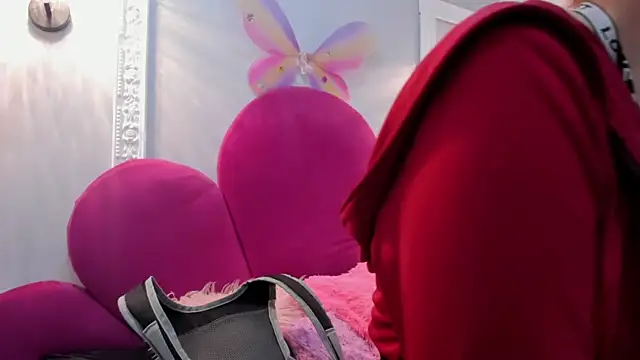 Bonniie 22 online show from November 5, 2025, 3:45 pm