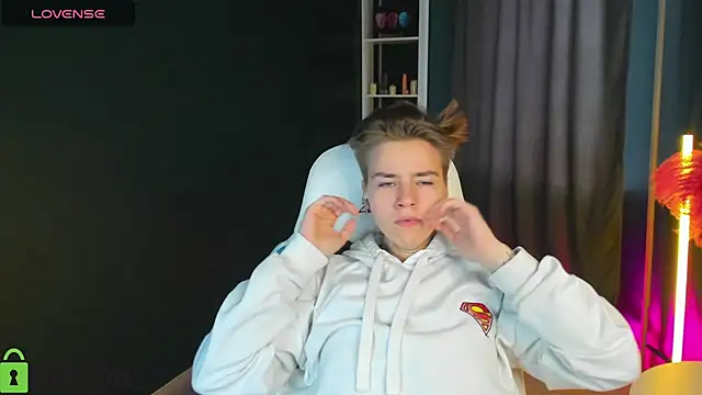 Jean Wilsons online show from March 19, 2025, 10:33 am