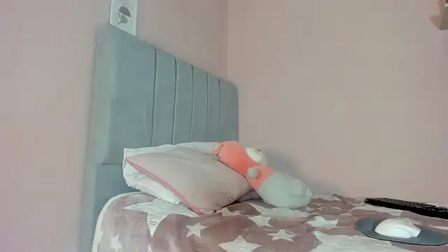 mary cute9 online show from December 14, 2025, 11:48 am