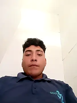 Snapshot of crisssalazar chatting on September 16, 2025, 5:47 pm crisssalazar online show from September 16, 2025, 5:47 pm