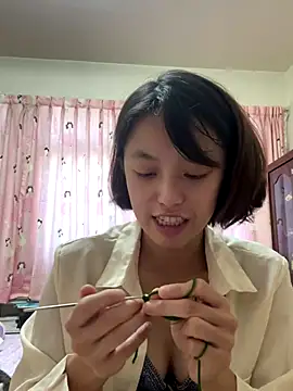 Snapshot of ladypaggy chatting on November 1, 2025, 8:05 am ladypaggy online show from November 1, 2025, 8:05 am