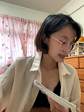 Snapshot of ladypaggy chatting on November 12, 2025, 4:46 am ladypaggy online show from November 12, 2025, 4:46 am