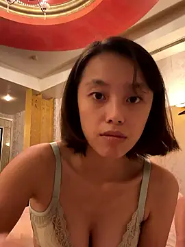 ladypaggy online show from January 18, 2026, 5:44 am