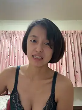 ladypaggy online show from February 14, 2026, 5:43 pm