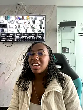 Qeen blackk online show from September 9, 2025, 8:19 pm