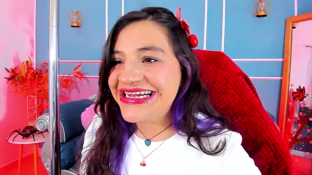 TaraTaylorr online show from March 8, 2026, 3:10 am