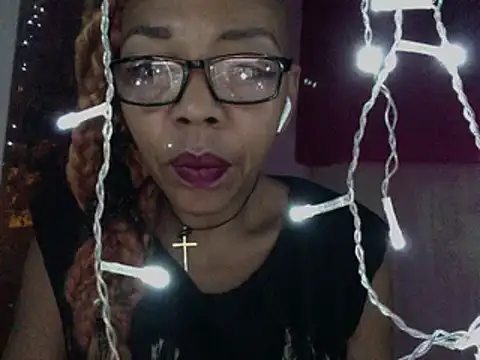 Ladyzee25 online show from March 28, 2026, 9:31 am