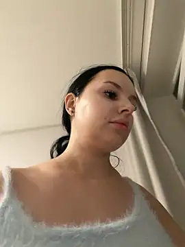 Miss Vic online show from November 30, 2025, 12:42 pm