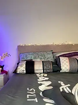 Snapshot of OCTAPUSSY2000 chatting on January 7, 2026, 9:28 pm OCTAPUSSY2000 online show from January 7, 2026, 9:28 pm