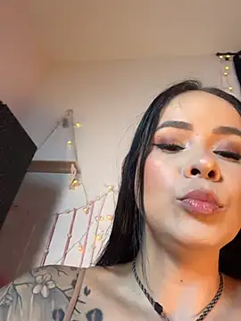 Snapshot of HotAlana_ chatting on March 26, 2026, 11:43 pm HotAlana online show from March 26, 2026, 11:43 pm