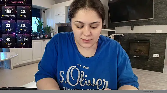 Snapshot of Layla- chatting on January 31, 2025, 9:48 am Layla- online show from January 31, 2025, 9:48 am