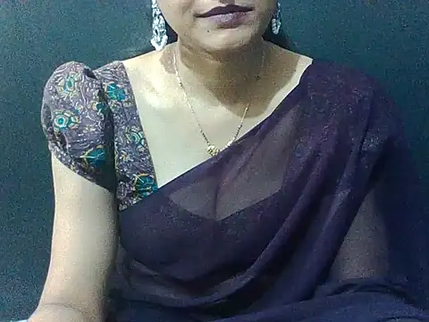 Snapshot of sugandha_bhabhi chatting on January 11, 2026, 4:45 pm sugandha bhabhi online show from January 11, 2026, 4:45 pm