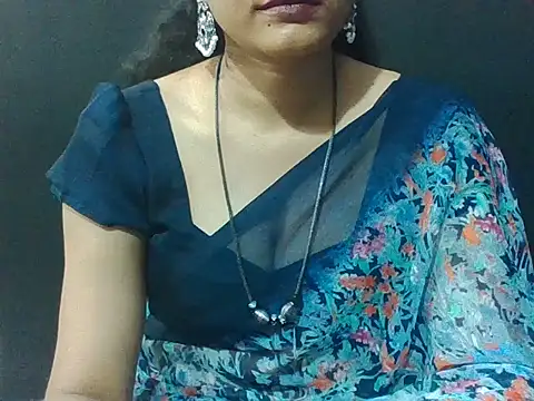 Snapshot of sugandha_bhabhi chatting on January 15, 2026, 4:44 pm sugandha bhabhi online show from January 15, 2026, 4:44 pm