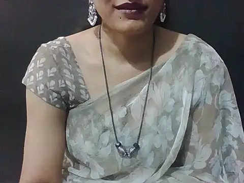 Snapshot of sugandha_bhabhi chatting on January 18, 2026, 4:44 pm sugandha bhabhi online show from January 18, 2026, 4:44 pm
