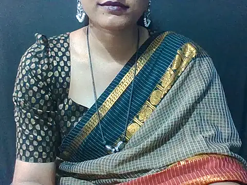Snapshot of sugandha_bhabhi chatting on February 13, 2026, 4:47 pm sugandha bhabhi online show from February 13, 2026, 4:47 pm