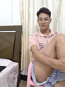 Snapshot of Dannyhobb chatting on February 28, 2025, 1:25 pm Dannyhobb online show from February 28, 2025, 1:25 pm