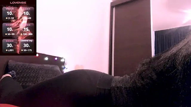 Snapshot of Alina_eve chatting on December 18, 2025, 9:37 am Alina eve online show from December 18, 2025, 9:37 am